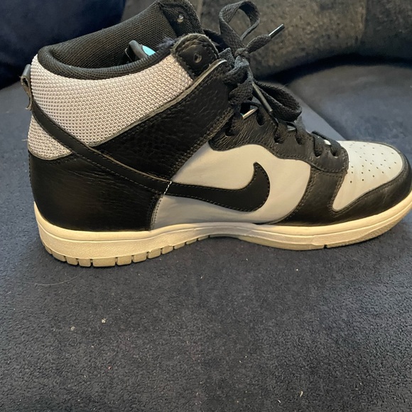 7Y Nike WAS grey and blue high top sneakers. Gray condition!! - Picture 5 of 9